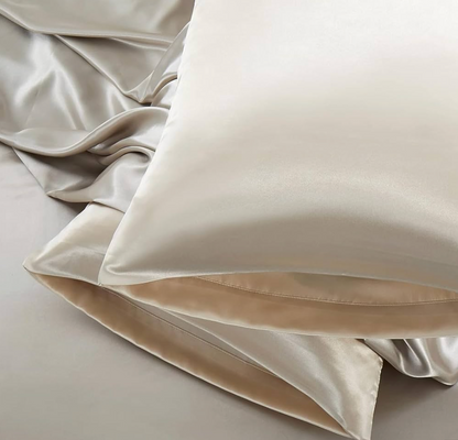 Signature Deluxe Silk Pillowcase